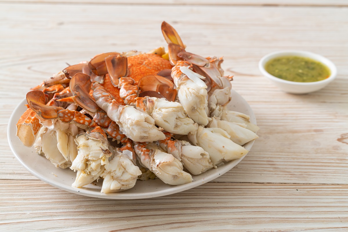 Steamed,Blue,Crab,With,Spicy,Seafood,Sauce,-,Seafood,Style