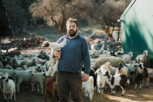 Γιώργος Κανελλόπουλος: Από τη φάρμα στο πιάτο, με μεράκι και παράδοση