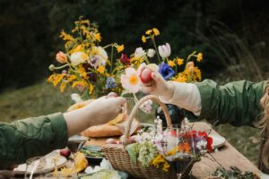 Πόσο θα κοστίσει φέτος το πασχαλινό τραπέζι – Τι δείχνουν οι τιμές για το 2026