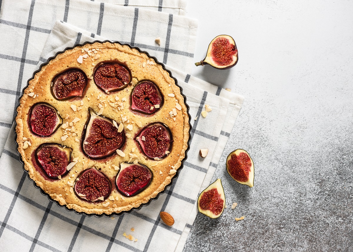 Fresh,Baked,Homemade,Delicious,Tart,With,Figs,,Almond,Nuts,And