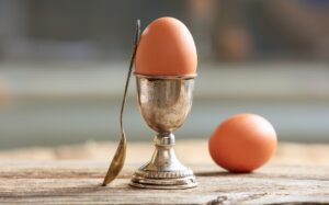 Πόσα λάθη κάνουμε με τα αυγά; Πλήρης οδηγός για αγορά, συντήρηση και μαγείρεμα