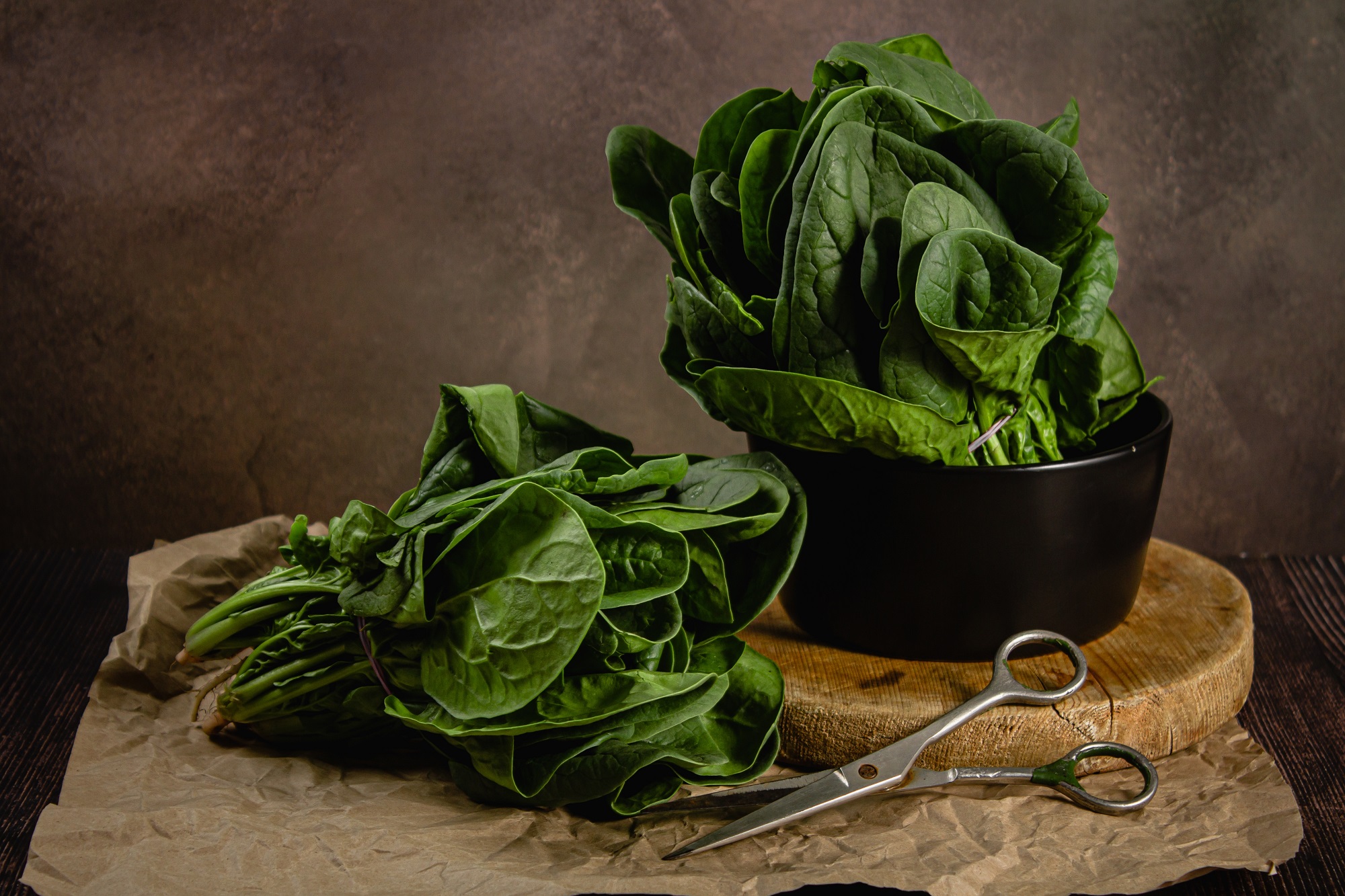 Fresh,Spinach,Leaves.,Healthy,And,Vegetarian,Food
